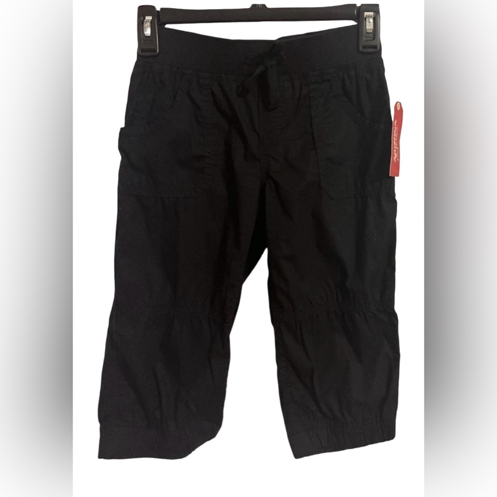 NWT Arizona Jeans black capri cargo pants size10